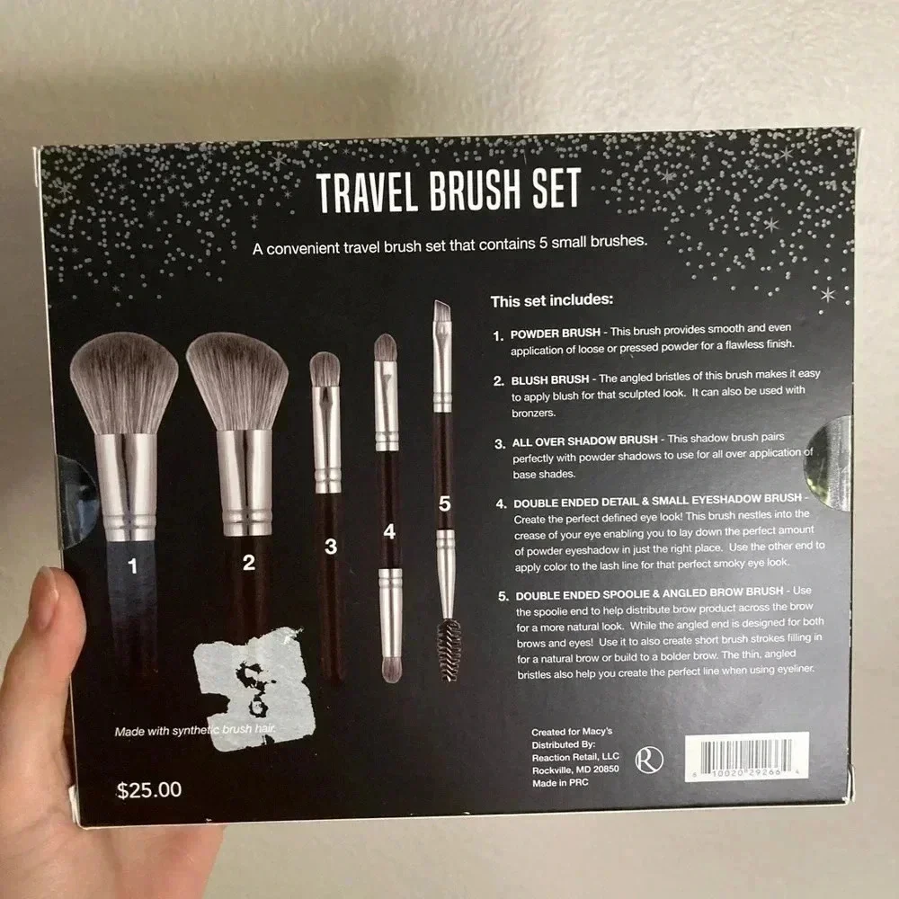 NIB Macy’s Travel Makeup Brush Set
